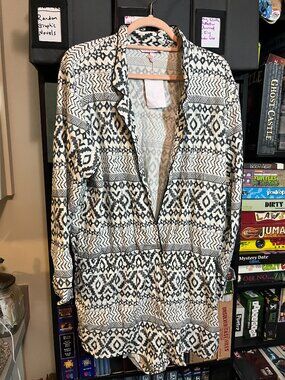 Victoria’s Secret Black & White Tribal Print Sleep Romper / Pajama Onesie NWT XL